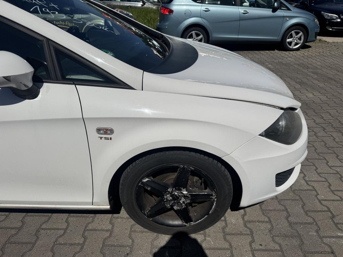 Seat Leon 1P original Kotfl&uuml;gel vorn rechts LB9A Candyweiss Bj.2010