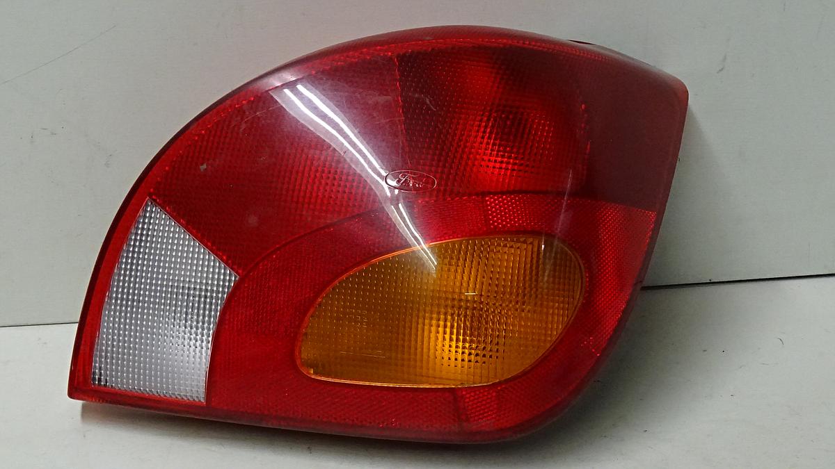 Ford Fiesta Bj1999 Rückleuchte Rücklicht rechts rot gelb