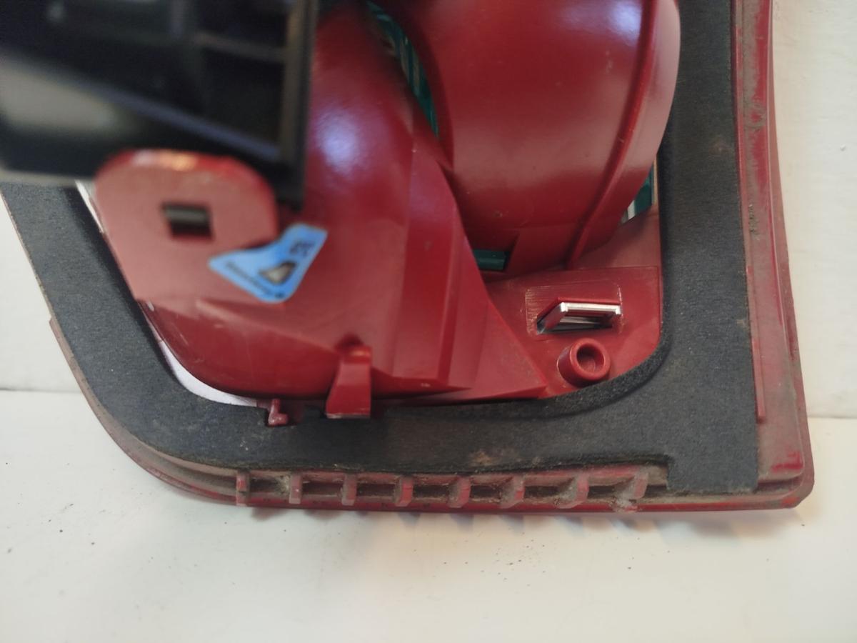 Citroen C5 R R&uuml;ckleuchte innen links Heckklappenteil Kombi Visteon OEM