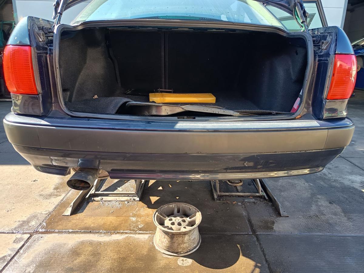 Audi 80 B4 8C original Stoßstange Fänger hinten/Heck Y5K Brilliantblau Bj 1994
