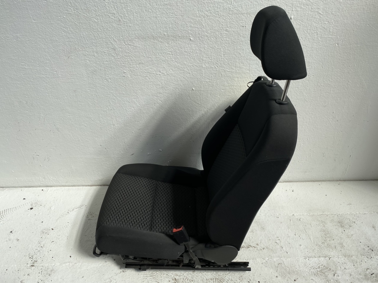 VW Golf 6 VI Sitz Autositz Beifahrersitz mit Heizung Sitz vorn rechts 3trg Stoff