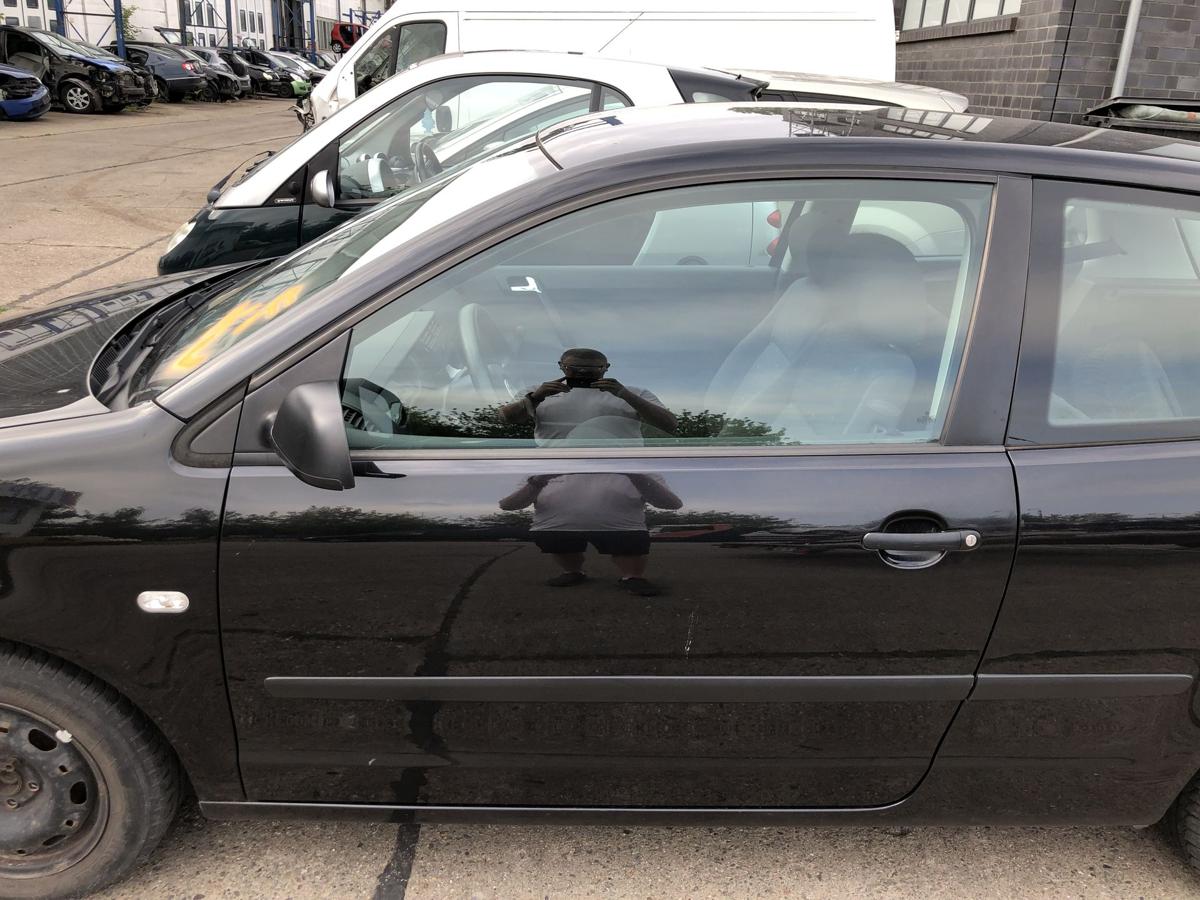VW Polo 9N 9N1 T&uuml;r vorn links Fahrert&uuml;r Rohbau LC9Z Black Magic 3 t&uuml;rer