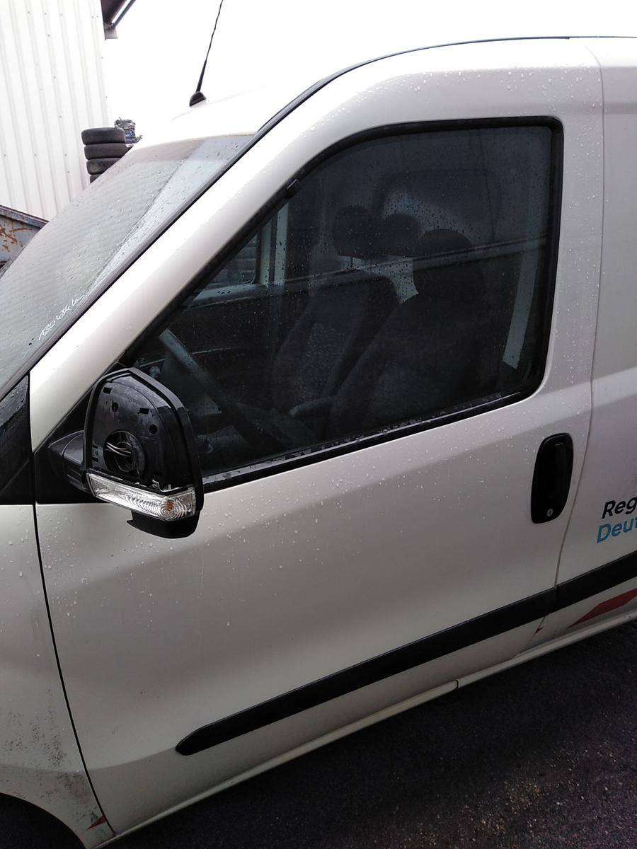 Opel Combo D Tür vorn links Fahrertür polarweiss 249 Bj.2014
