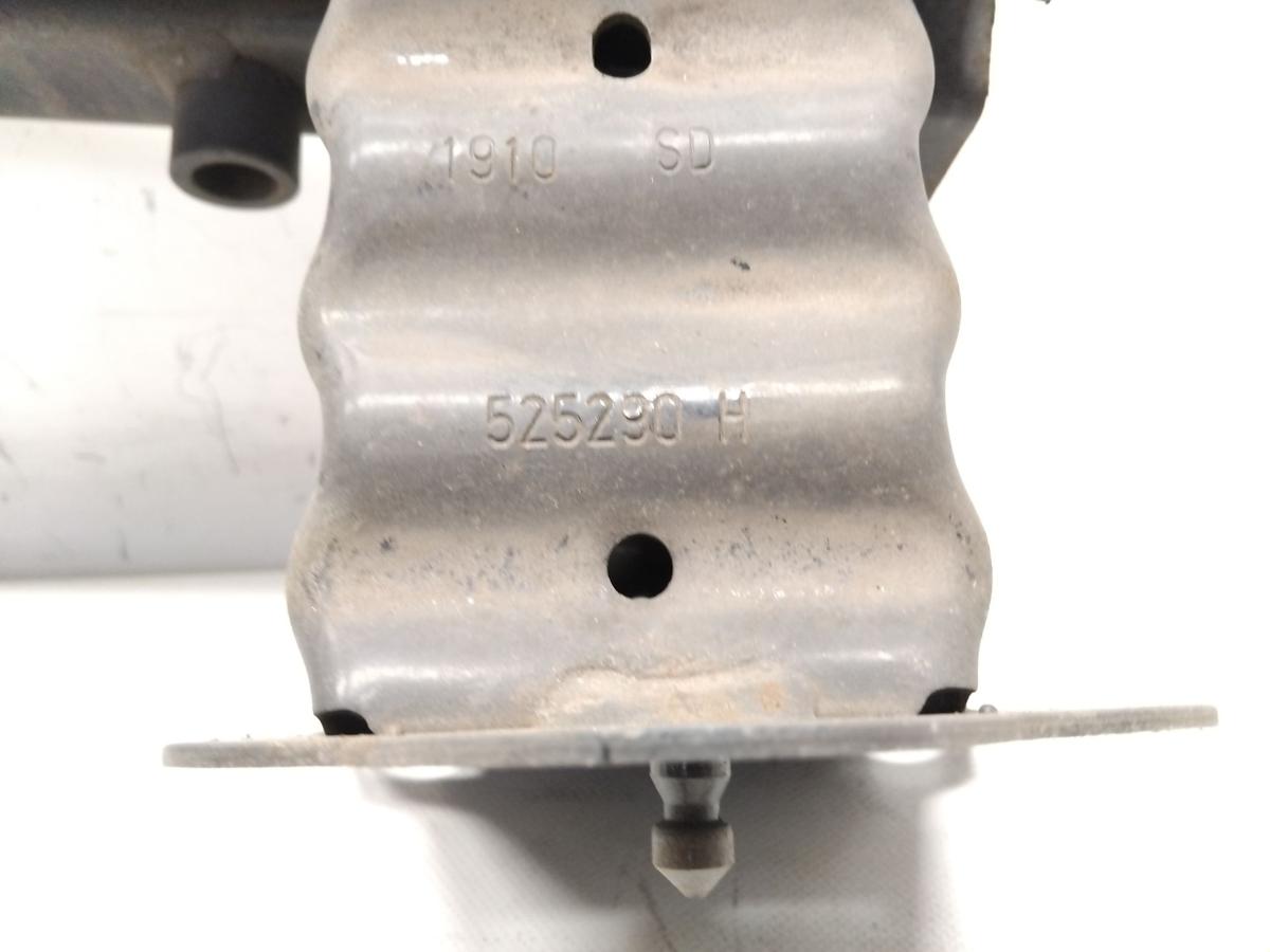 Peugeot 207 WA original Tr&auml;ger Verst&auml;rkung Sto&szlig;f&auml;nger vorn BJ2010