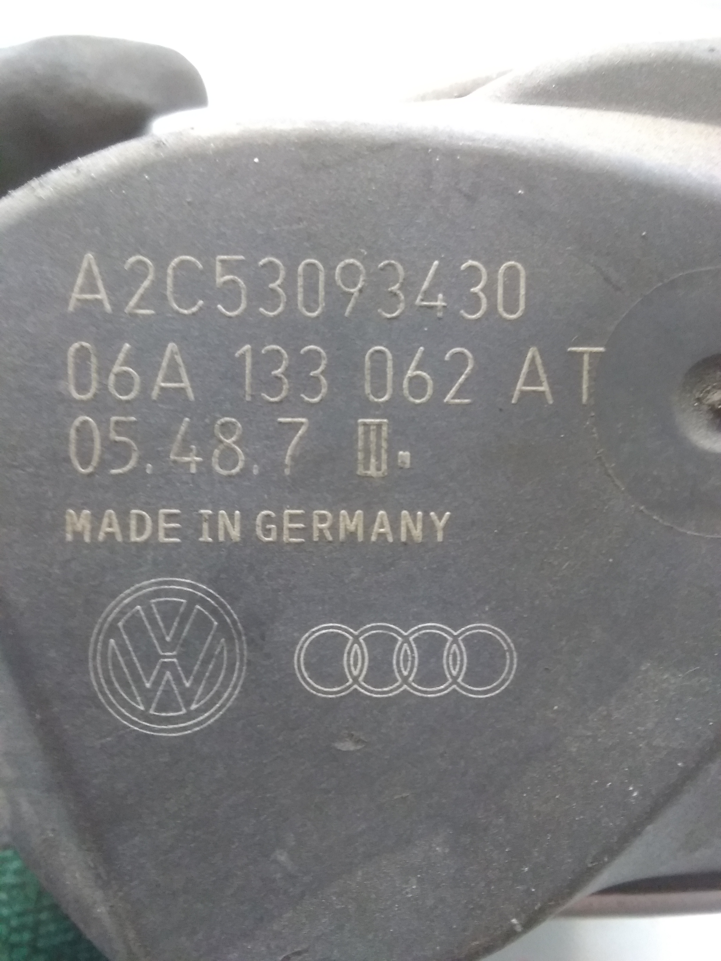 VW Golf 5 original Drosselklappe 06A133062AT BJ2006