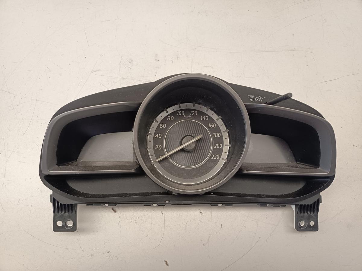 Mazda 2 III DJ orig Kombiinstrument Tacho Benzin 1,4l 66kW 79Tkm Bj 2015