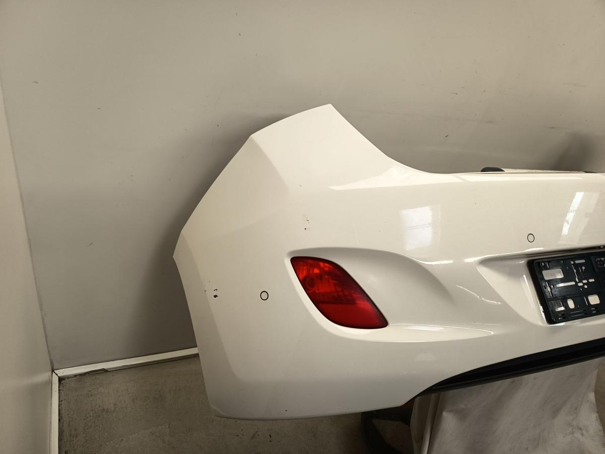 Hyundai i30 GD orig Stoßfänger Stoßstangen hinten mit PDC CREAMY WHITE Bj 2013