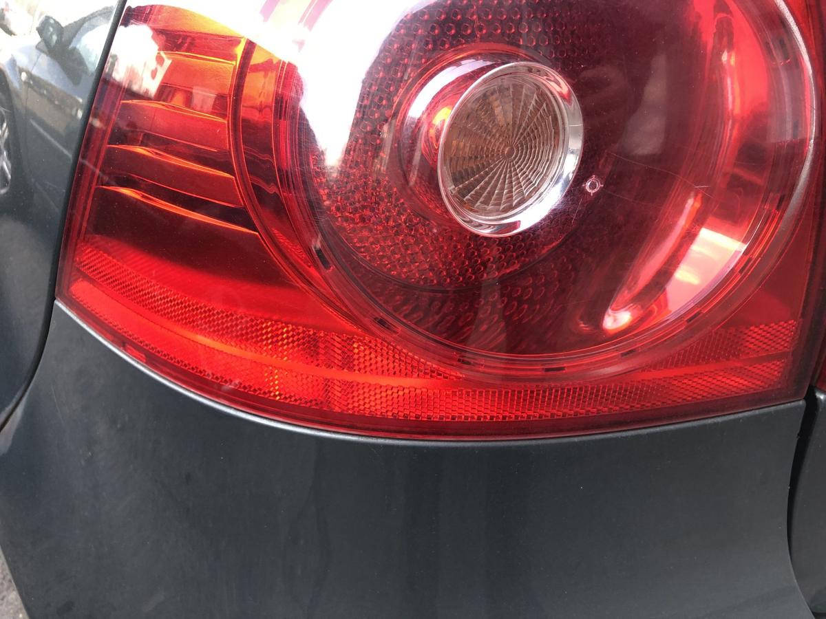 VW Golf 5 V 1K R&uuml;ckleuchte links au&szlig;en Ecke R&uuml;cklicht Heckleuchte 3/5 t&uuml;rer