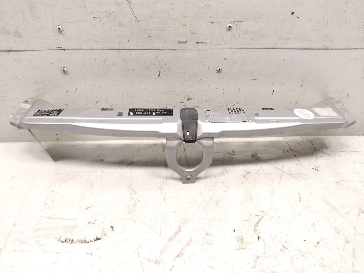 Mercedes Benz E Klasse W210 E200 original Schlosstr&auml;ger Frontmittelteil BJ1997