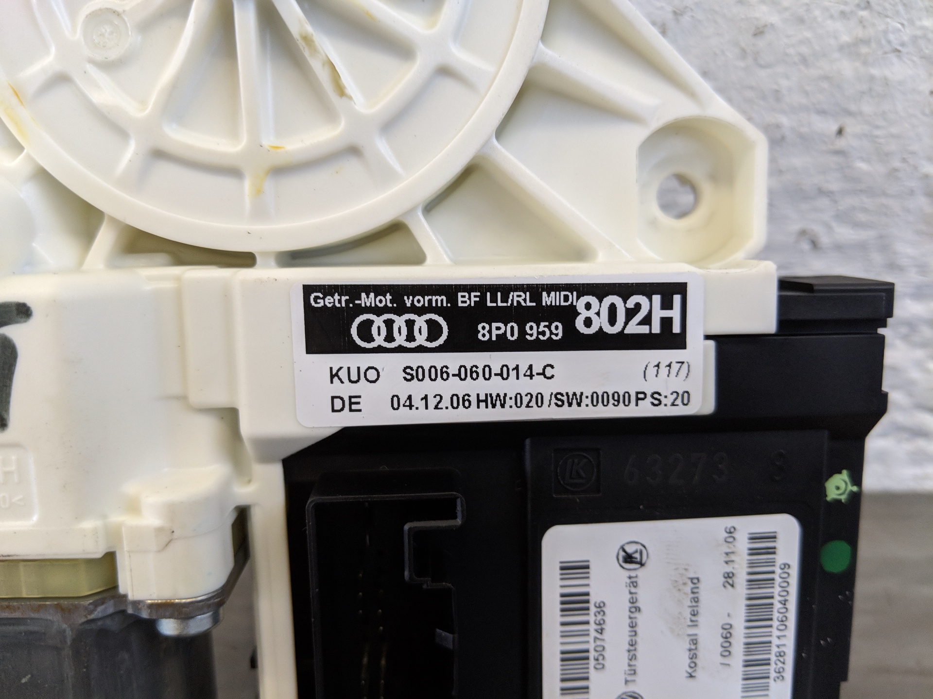 Audi A3 8P orig. Fensterhebermotor vorn rechts 3-türer 8P0959802H