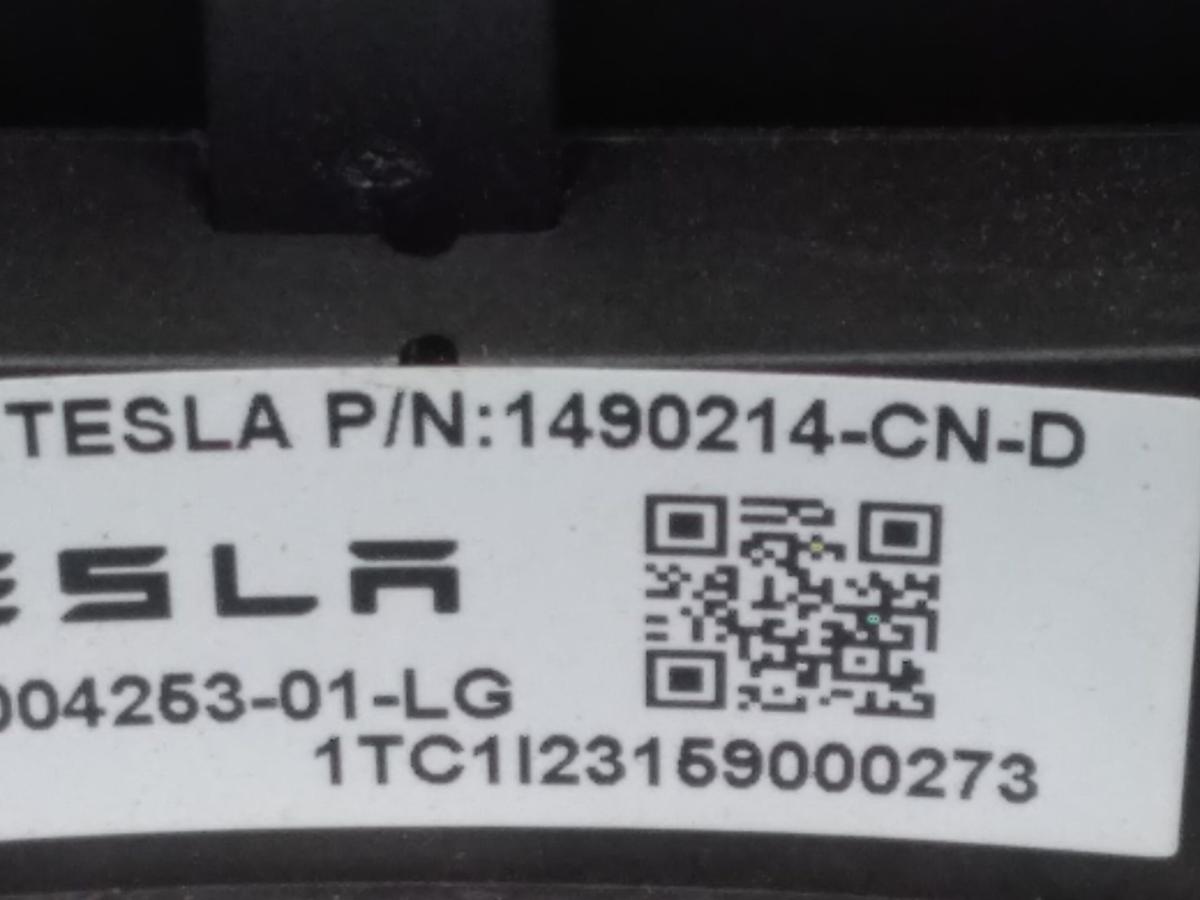 Tesla Model 3 original 3-Speichen Leder-Lenkrad BJ2019 1490214-CN-D