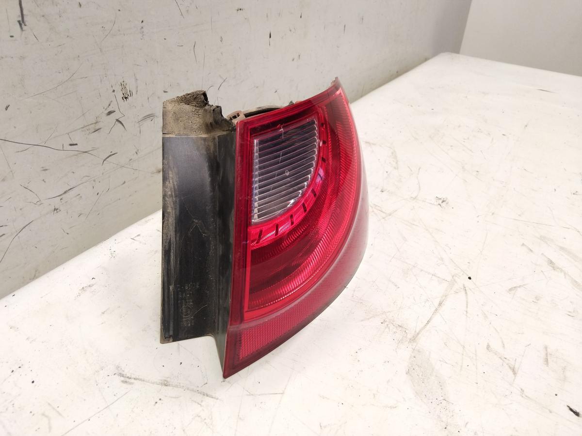 Seat Exeo ST 3R original R&uuml;ckleuchte Schlussleuchte rechts au&szlig;en BJ2011