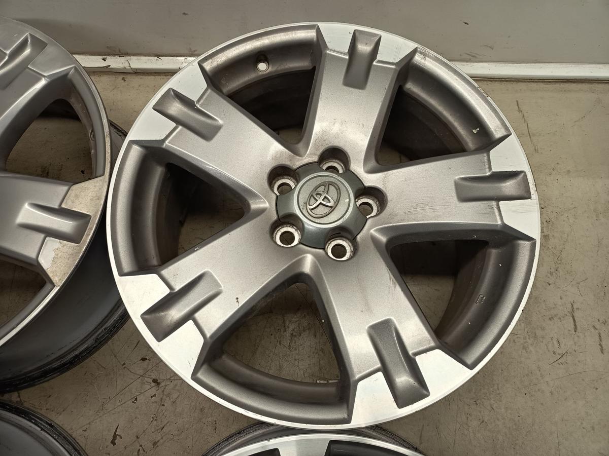 Toyota RAV4 original Alufelgensatz 7,5x18 ET39 Baujahr 2009