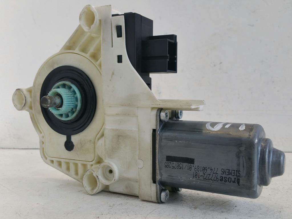 Audi A6 4F Bj.05 Fensterhebermotor vorn links 4F0959802D