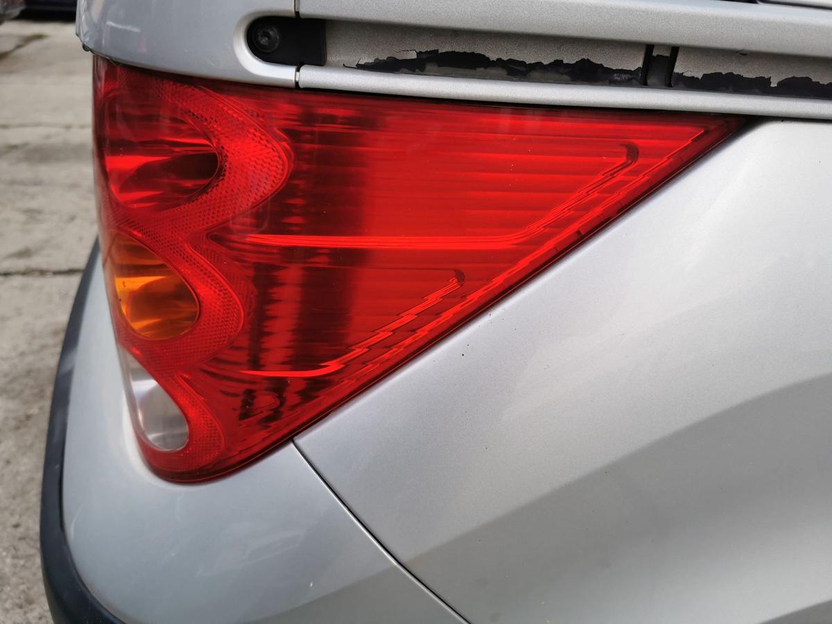 Peugeot 1007 K Rückleuchte Schlussleuchte Rücklicht Lampe hinten rechts
