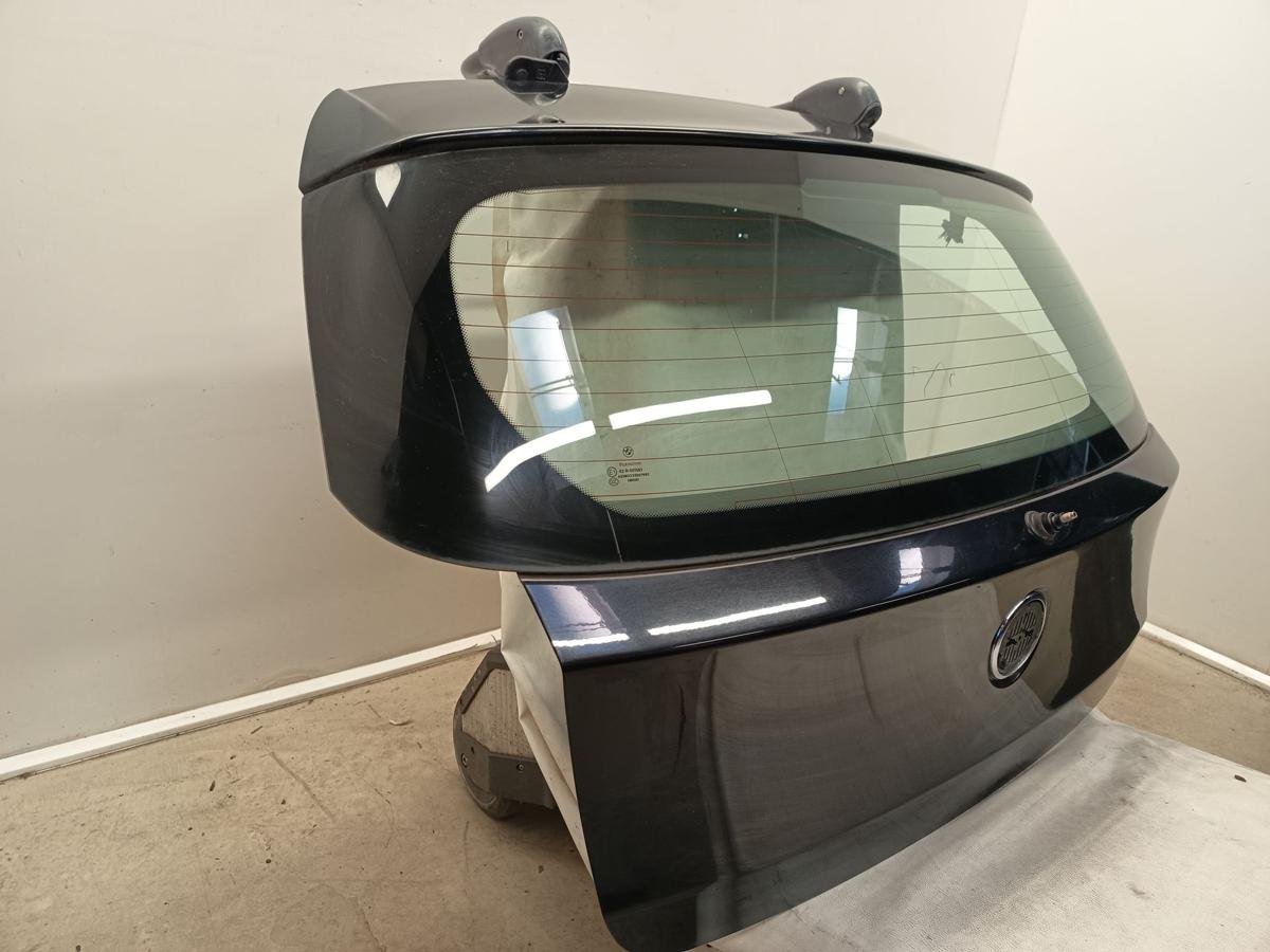 BMW 1er E81 Bj 2008 Facelift original Heckklappe mit Scheibe 475 Blacksapphire
