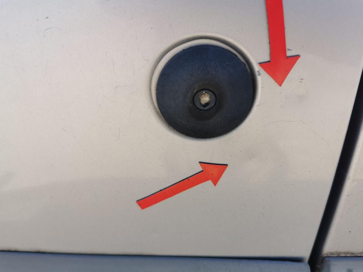 Ford Transit Connect P Fahrertür Tür Autotür Rohbautür vorn links Polar Silber