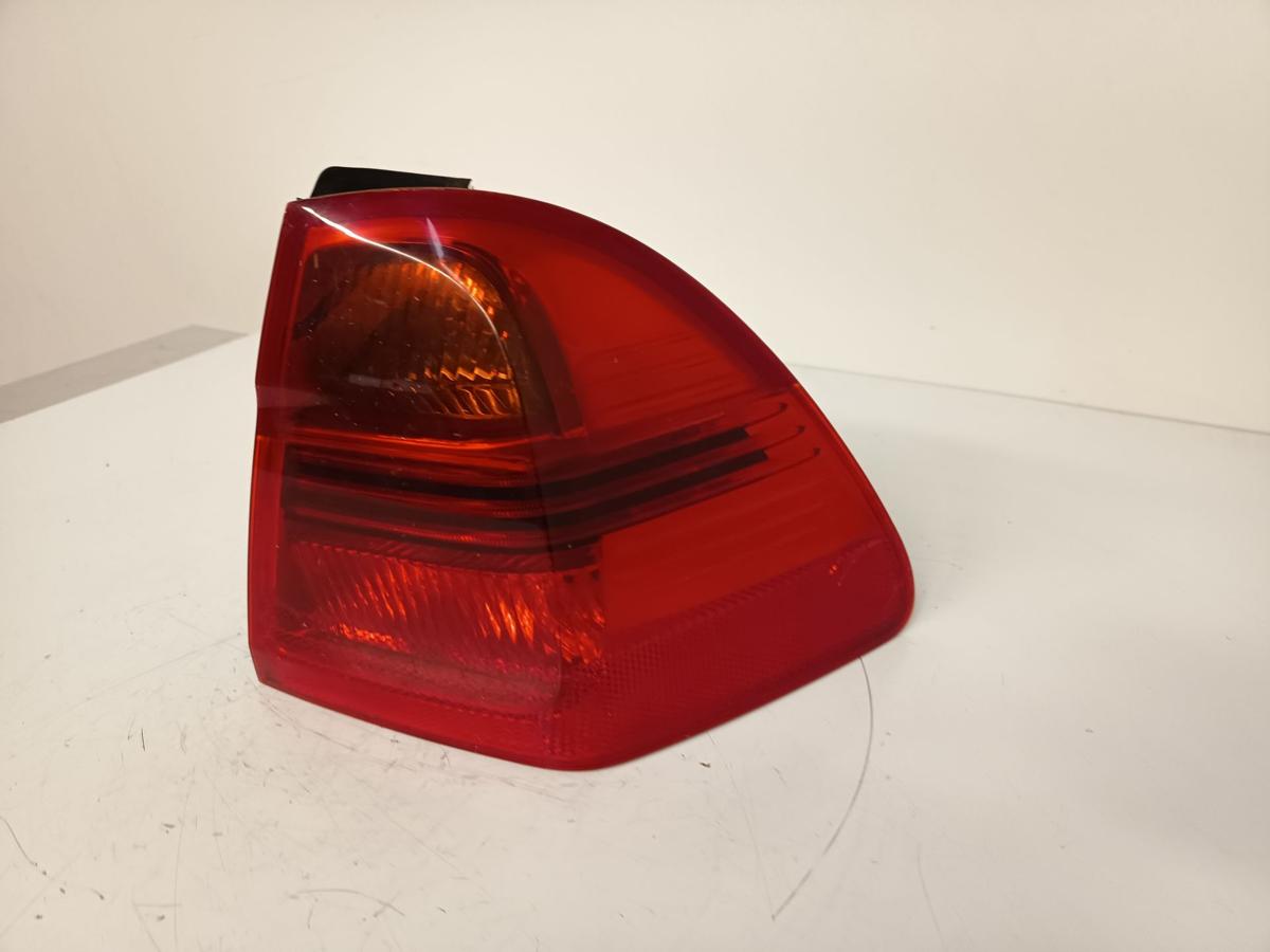 BMW 3-ER E91 Kombi orig Rückleuchte hinten rechts 354/7 Titansilber met Bj 2005