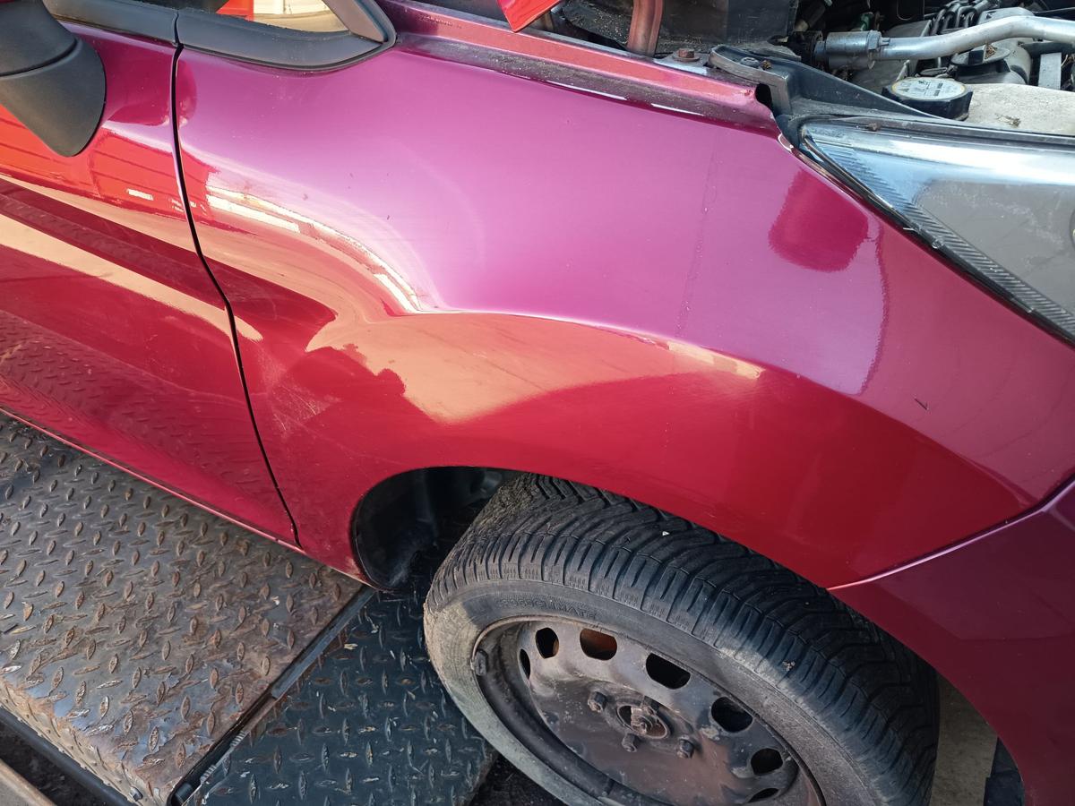 Ford Fiesta MK7 original Kotfl&uuml;gel rechts Hot Magenta vor Facelift Bj 2009