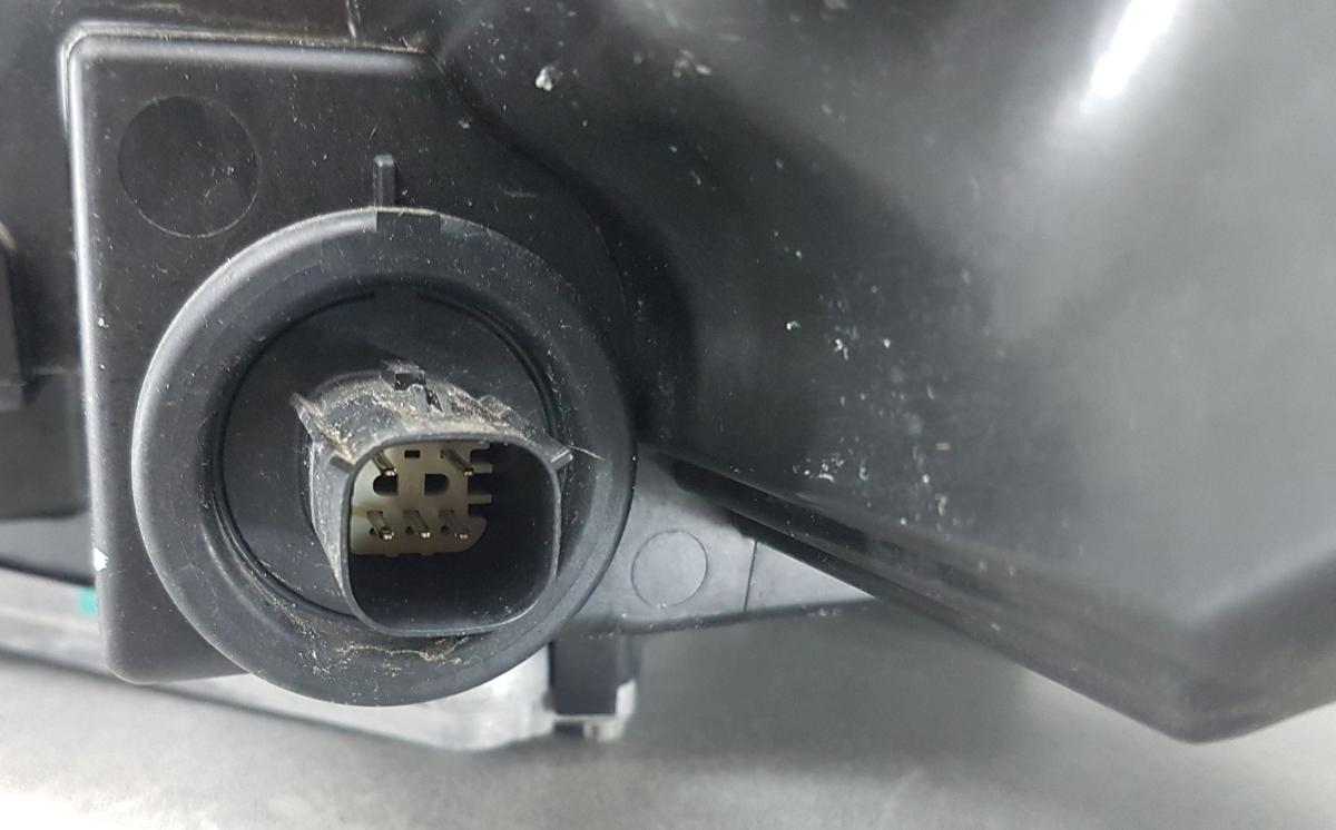 Tesla Model X Hauptscheinwerfer rechts LED Bj2022 1034319-00-E Frontscheinwerfer