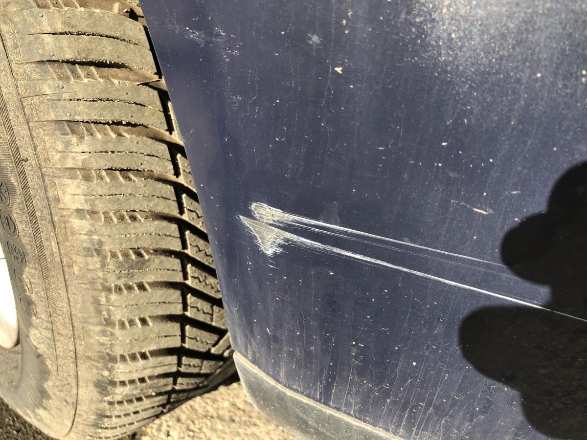 VW Golf 5 V 1K Sto&szlig;f&auml;nger vorn Frontsch&uuml;rze Frontsto&szlig;stange LA5G Perlblau