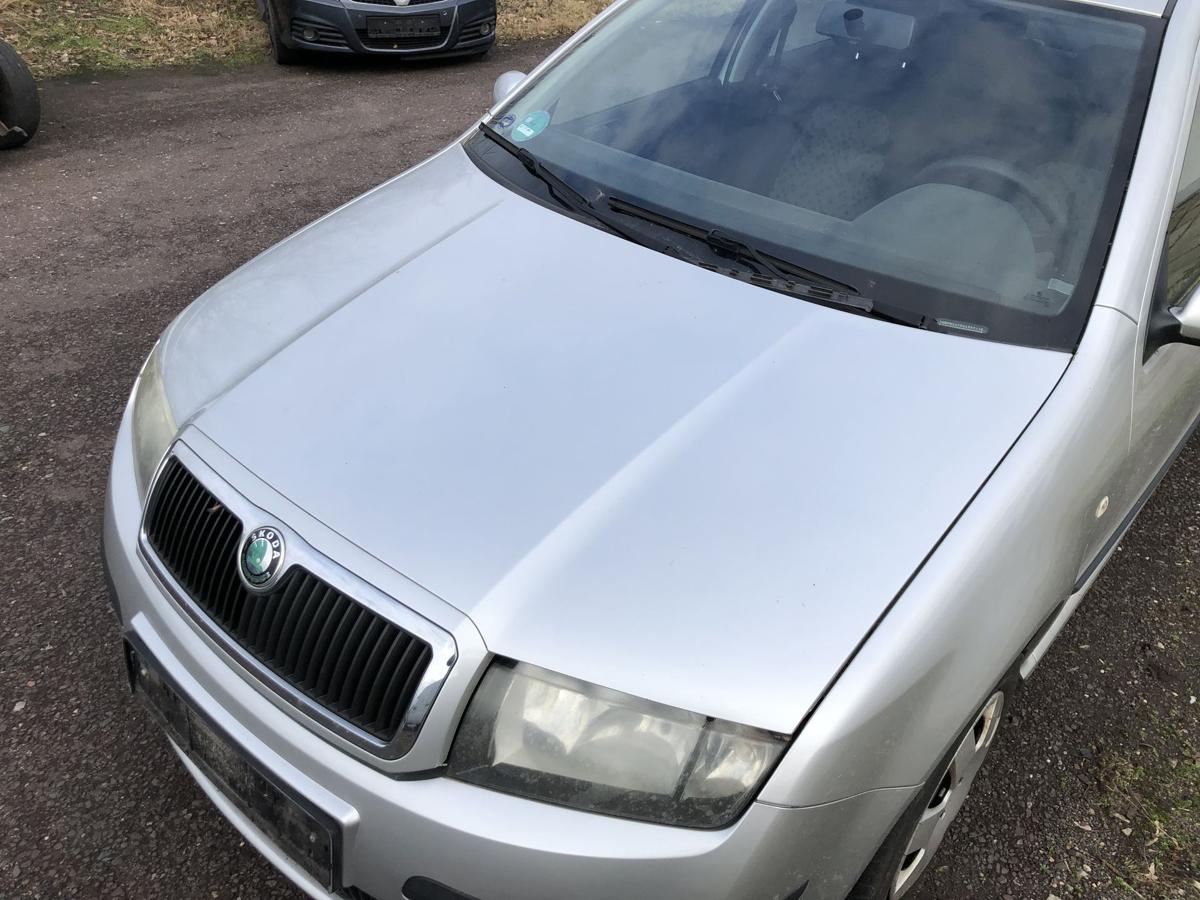 Motorhaube Haube Klappe vorn ohne Grill Kühlergrill LF7T silber Skoda Fabia 6Y