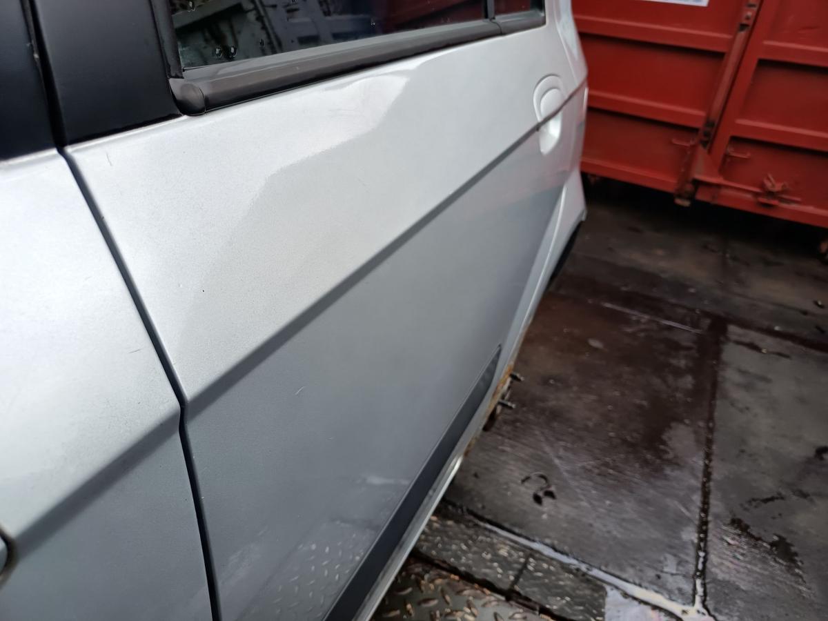 Hyundai Getz original Tür hinten links Fond 5S Space Silver Bj 2006