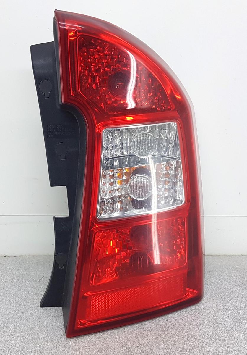 Kia Carens III R&uuml;ckleuchte R&uuml;cklicht rechts in rot weiss Bj2007