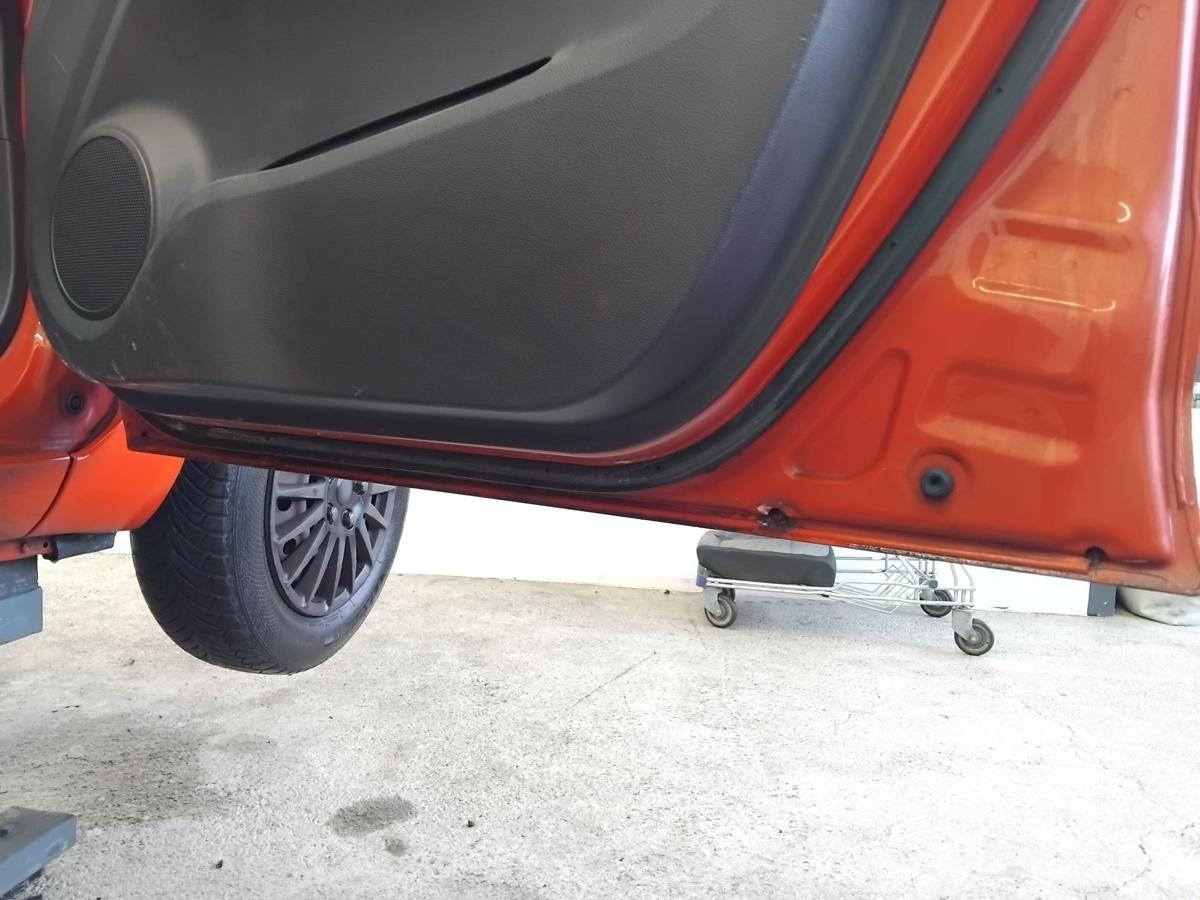 Opel Agila B T&uuml;r vorn rechts Beifahrert&uuml;r 4VA blaze red glutrot BJ2009