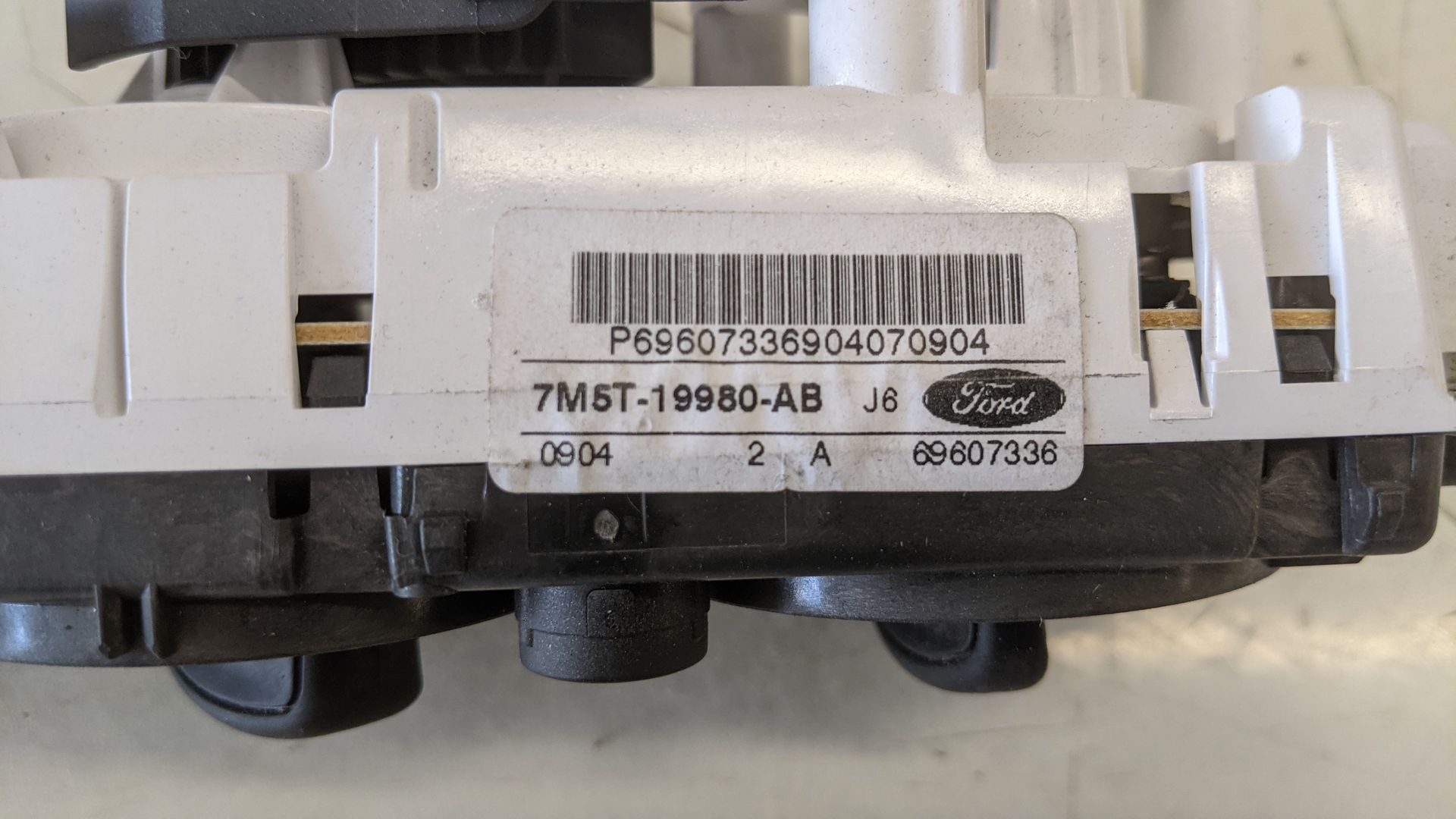 Ford Focus DA3 Klimabedieneinheit Heizungsregulierung