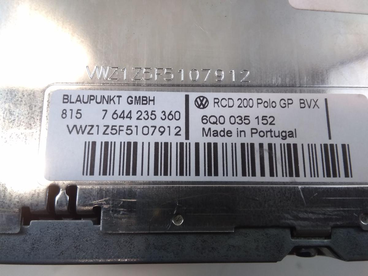 VW Polo 9N3 original Autoradio RCD200 6Q0035152 mit Radiocode BJ2006