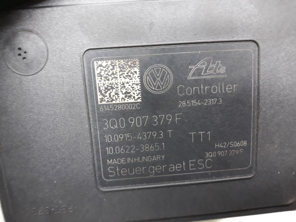 VW Passat 3G B8 Bj.2014 original ABS-Block 3Q0614517F 3Q0907379F