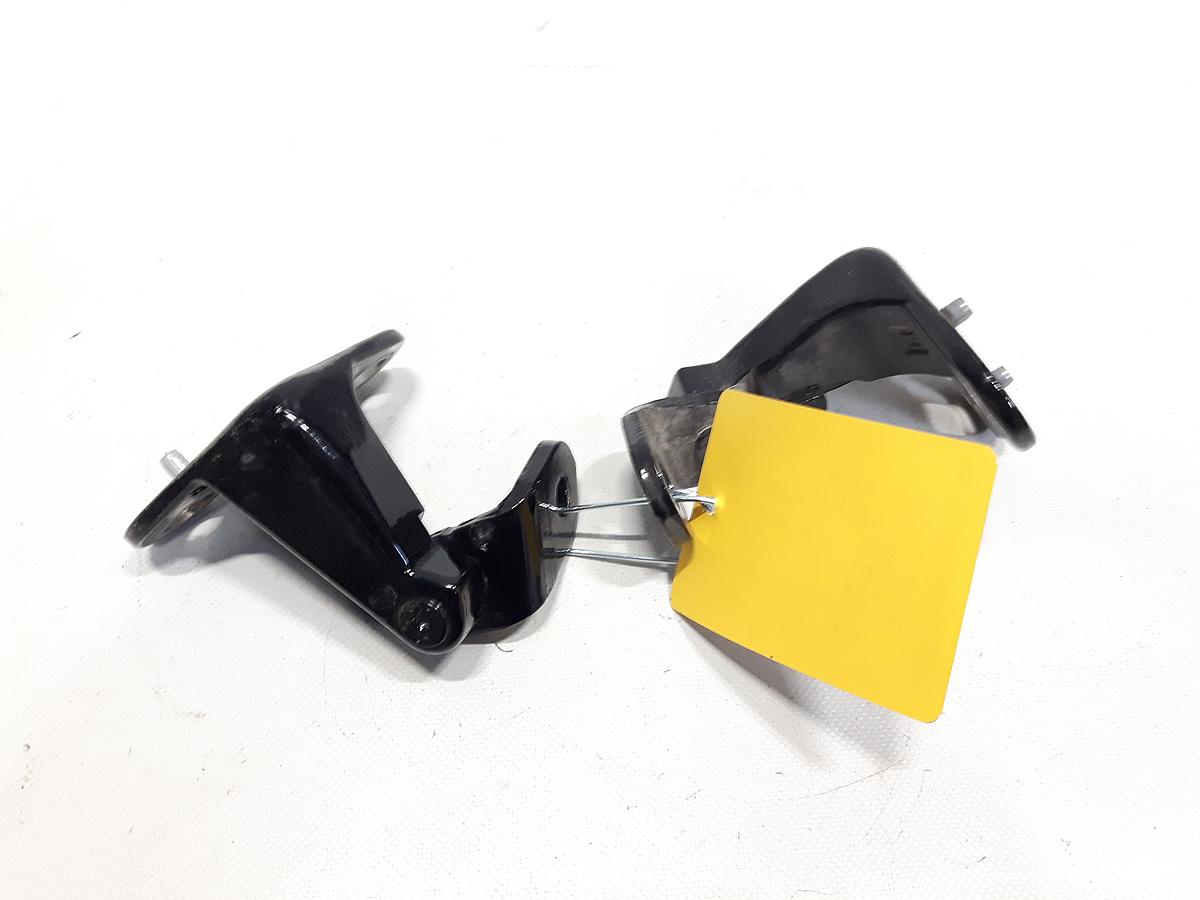 Tesla Model Y original Satz Türscharniere vorn rechts 1626075-00-B 1626076-00-B