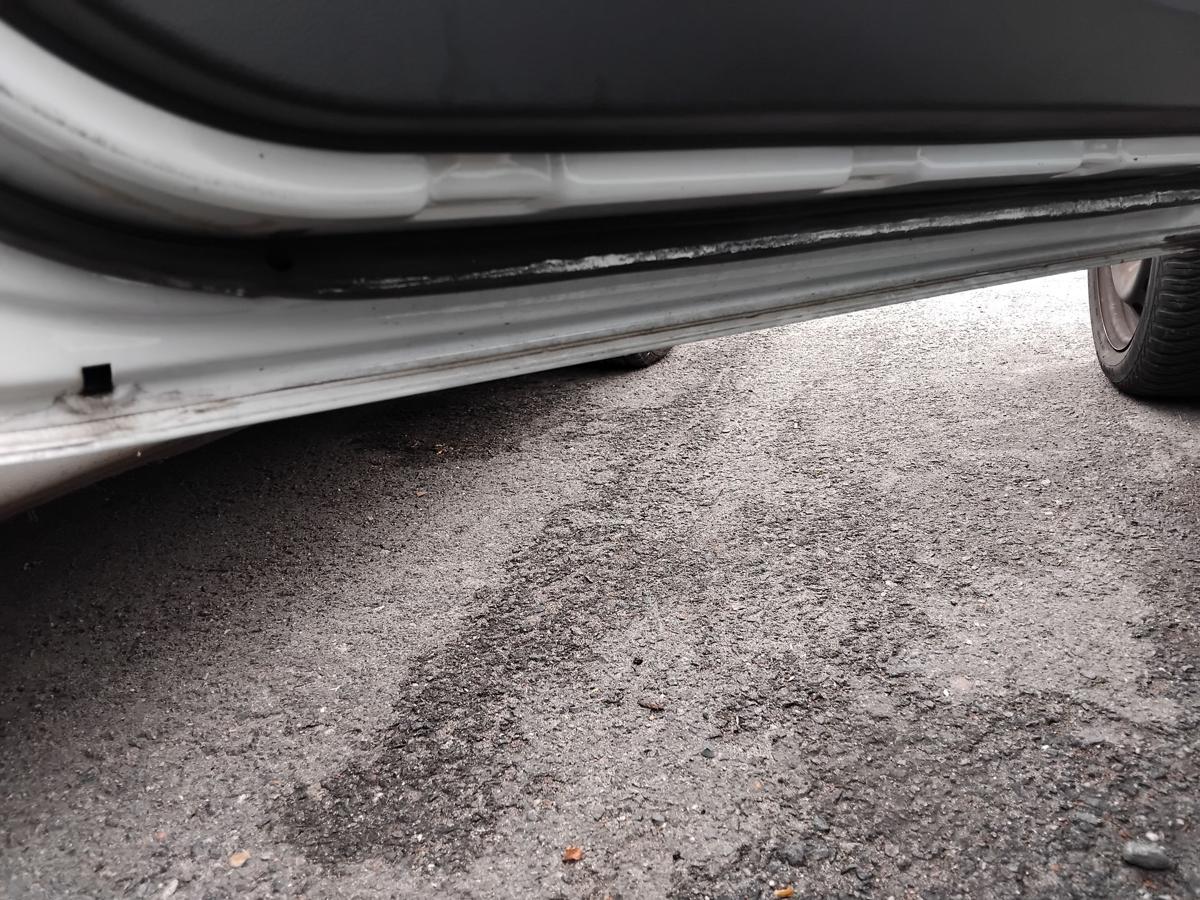 Ford Fiesta JA8 T&uuml;r vorn links Fahrert&uuml;r 3-T&uuml;rer frostwei&szlig; BJ2009