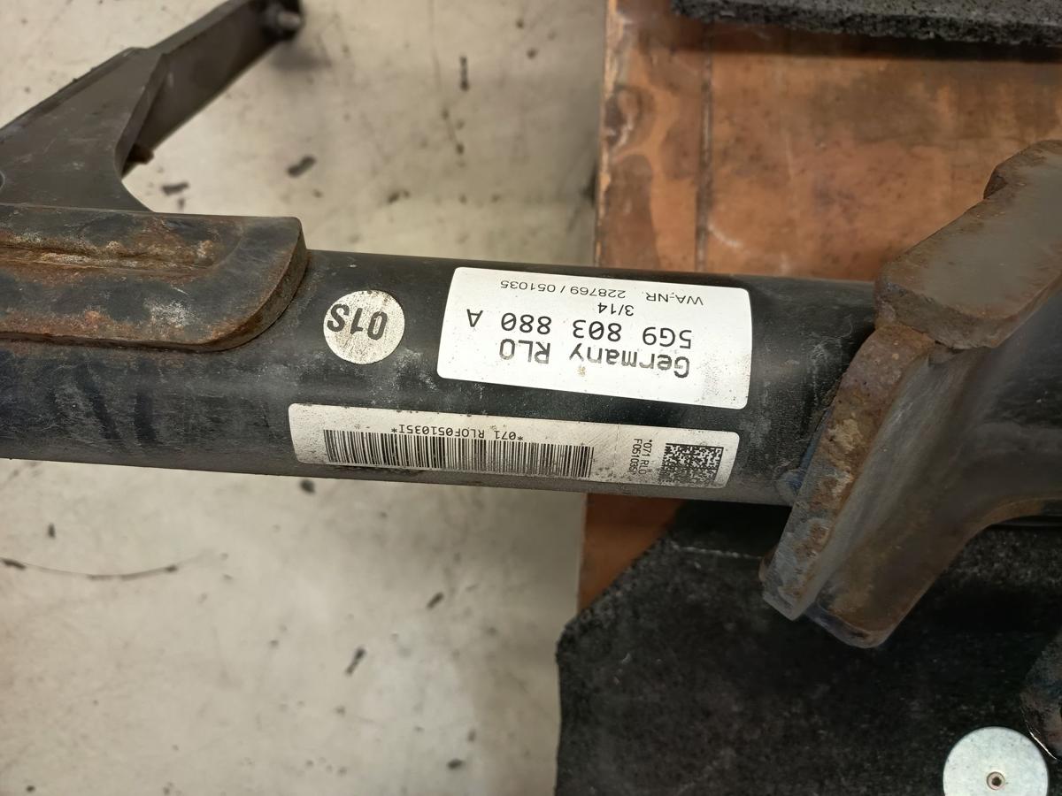 VW Golf VII Kombi original Anh&auml;ngerkupplung schwenkbar 5G9803880A Bj 2014