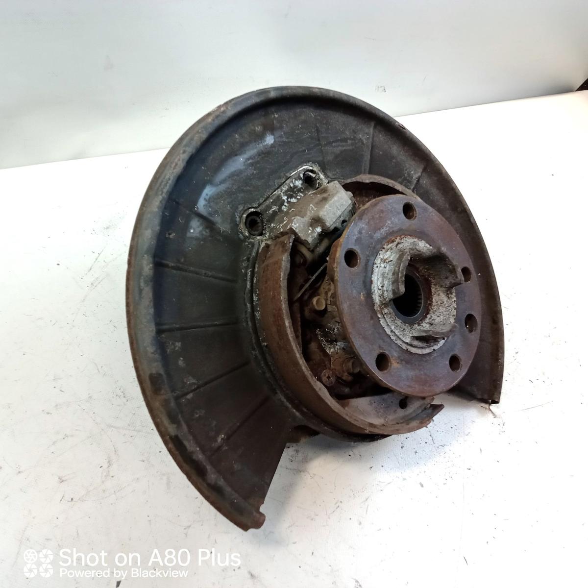 VW Touareg 2 7P Achsschenkel Radlagergeh&auml;use Hinterachse links Bj.2013