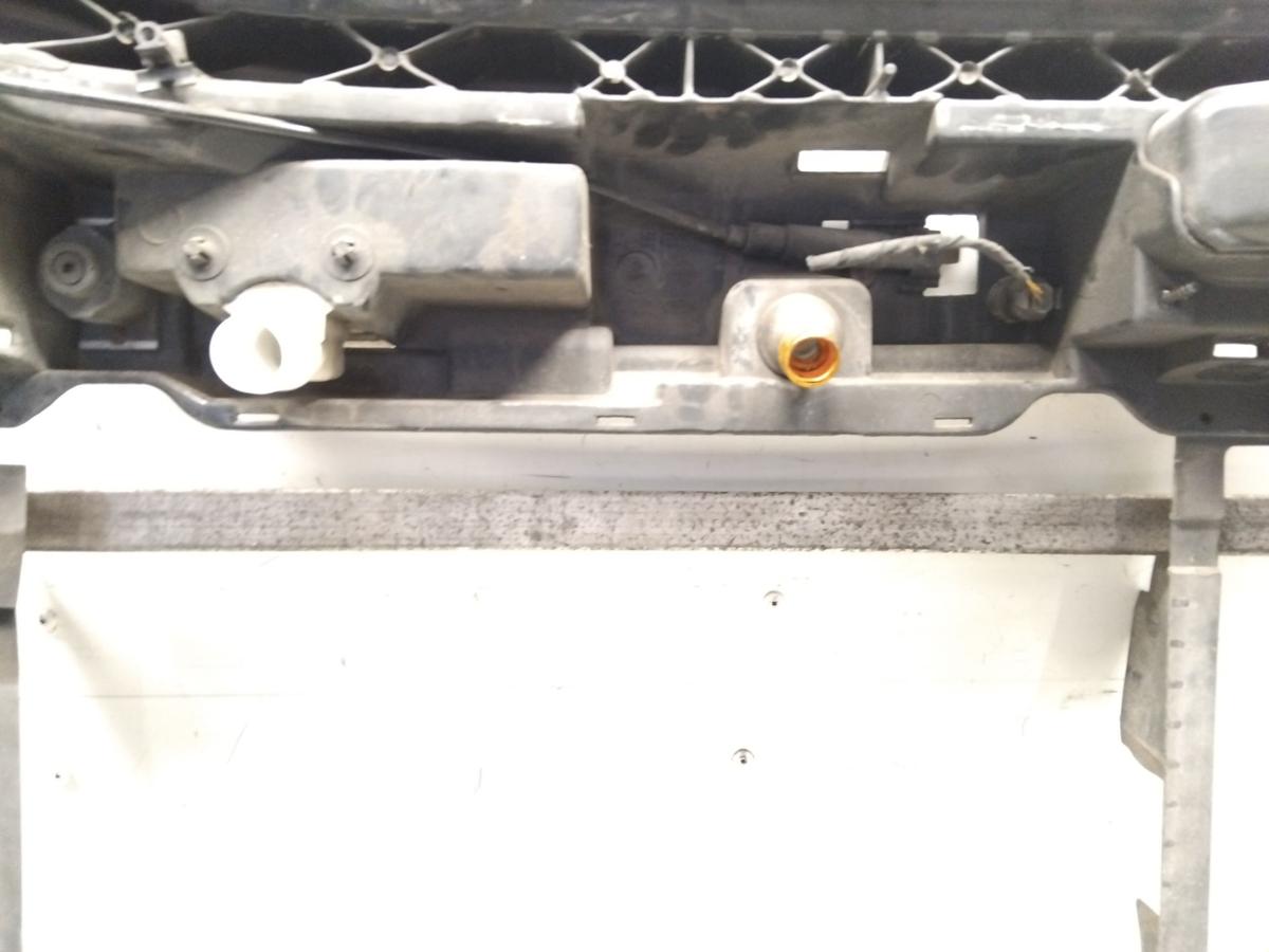 Audi A2 8Z original Schlo&szlig;tr&auml;ger Frontmittelteil 1.4 55kw BJ2000