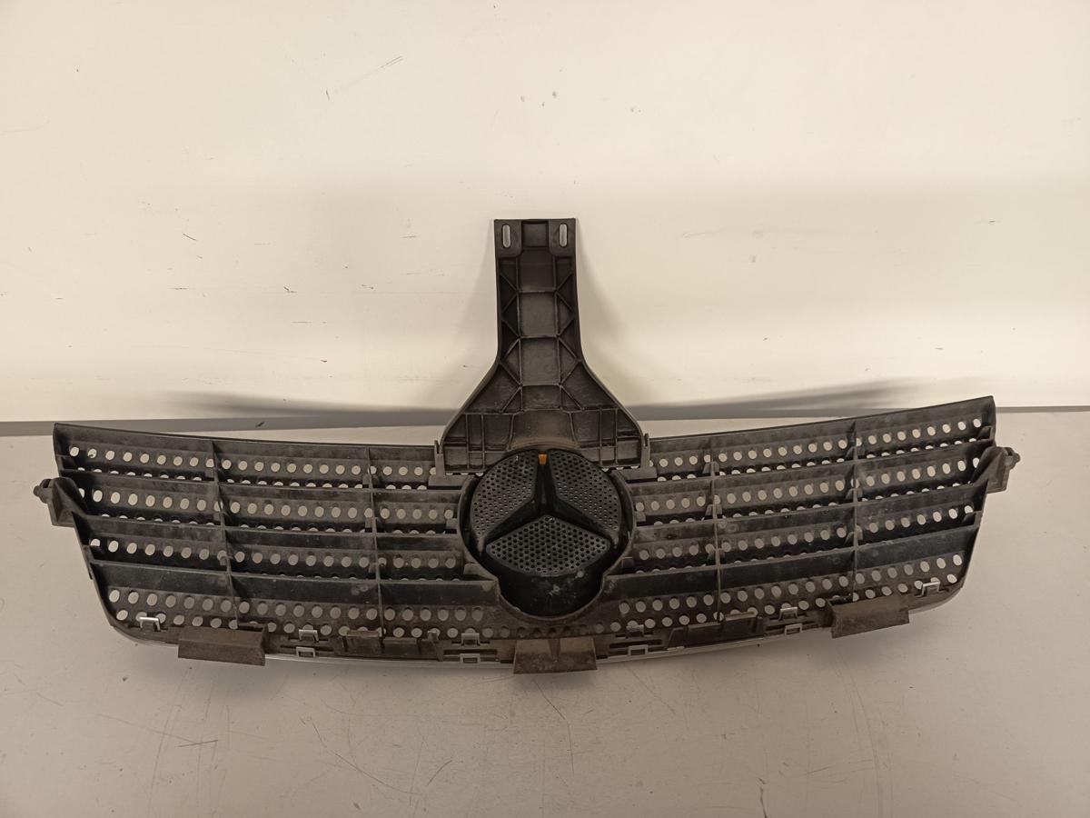 Mercedes CL 203 orig Kühlergrill Grill mit Emblem 775 Iridiumsilber Bj 2006