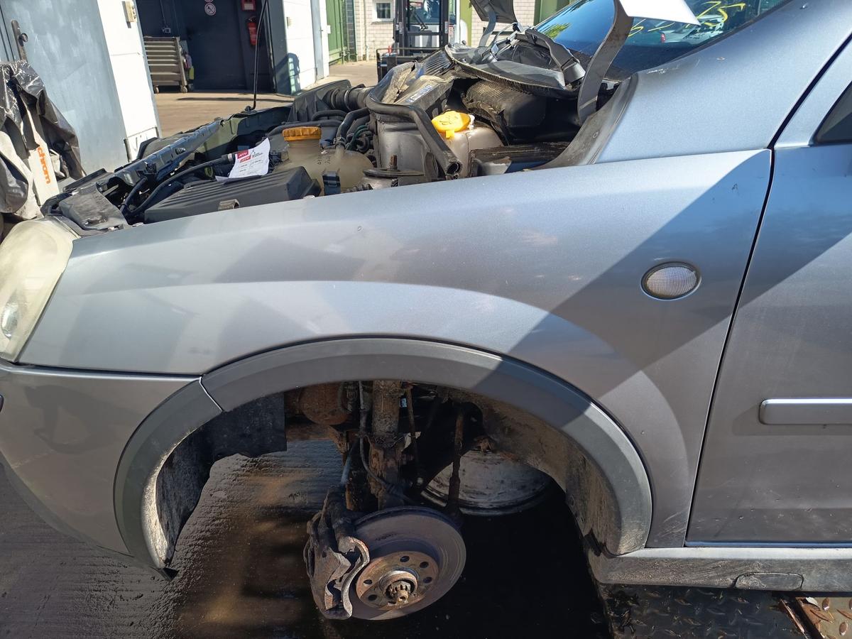 Opel Corsa C original Kotfl&uuml;gel links Seitenteil Z163 Lichtsilber Bj 2005