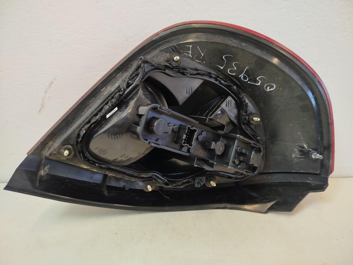 Nissan Almera N16 bis 2000 R&uuml;ckleuchte rechts R&uuml;cklicht Heckleuchte OEM