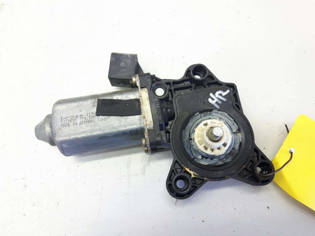 Mercedes S-Klasse W220 BJ1998 Fensterhebermotor Tür hinten rechts 119654104