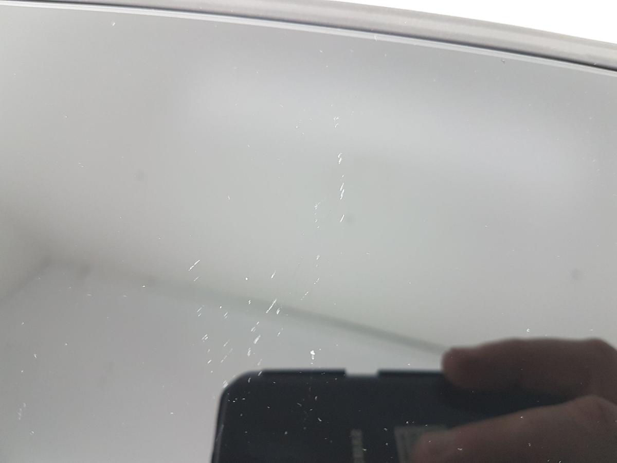Tesla Model Y Blende B S&auml;ule rechts 1516258-00-E Bj2022 inkl Kamera