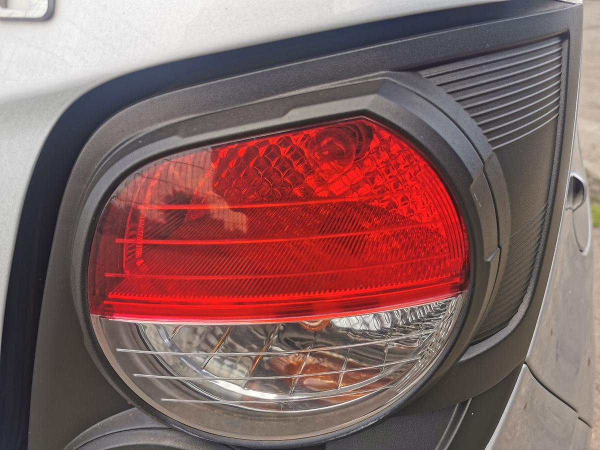 Chevrolet Aveo T300 Rückleuchte Schlussleuchte Rücklicht hinten rechts 5 Türer