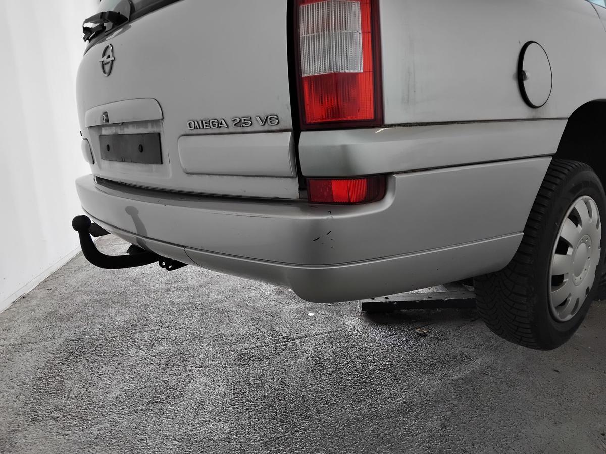 Opel Omega B Caravan orig Sto&szlig;f&auml;nger Sto&szlig;stange hinten Facelift BJ1999 Z147 Starsilber II