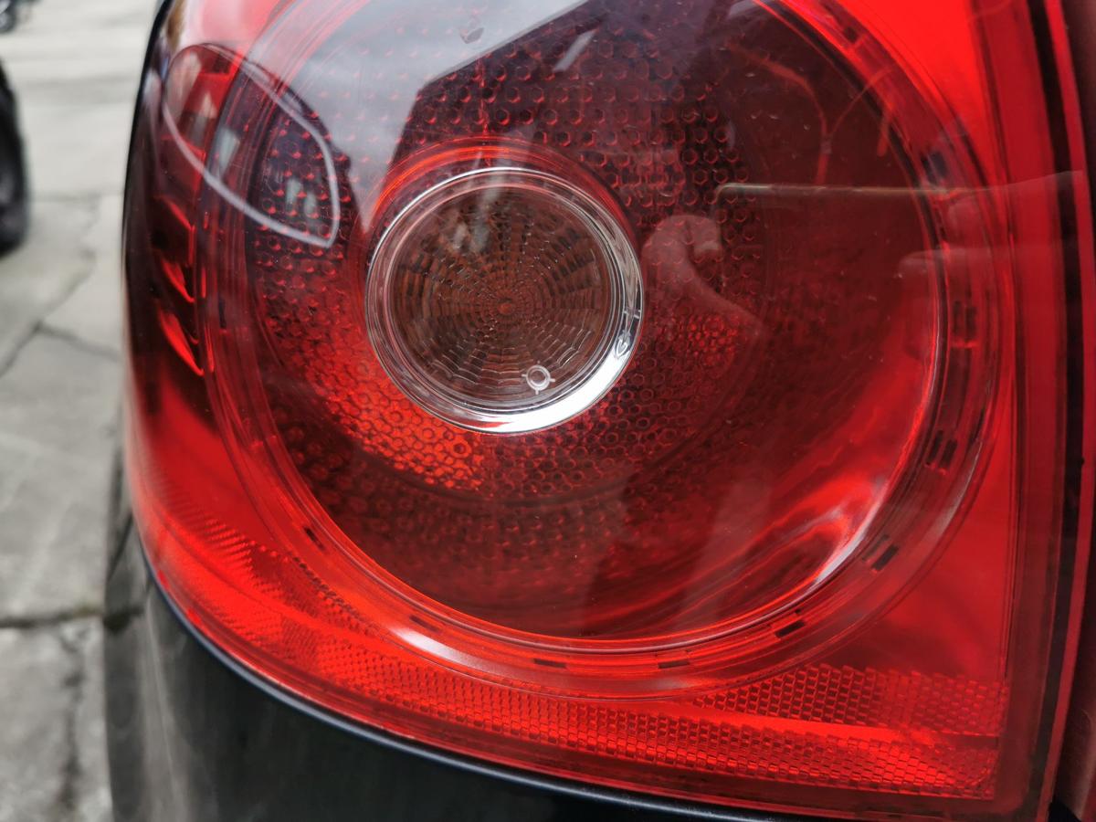 VW Golf V 5 1K Rückleuchte Schlussleuchte Rücklicht hinten aussen links 3trg