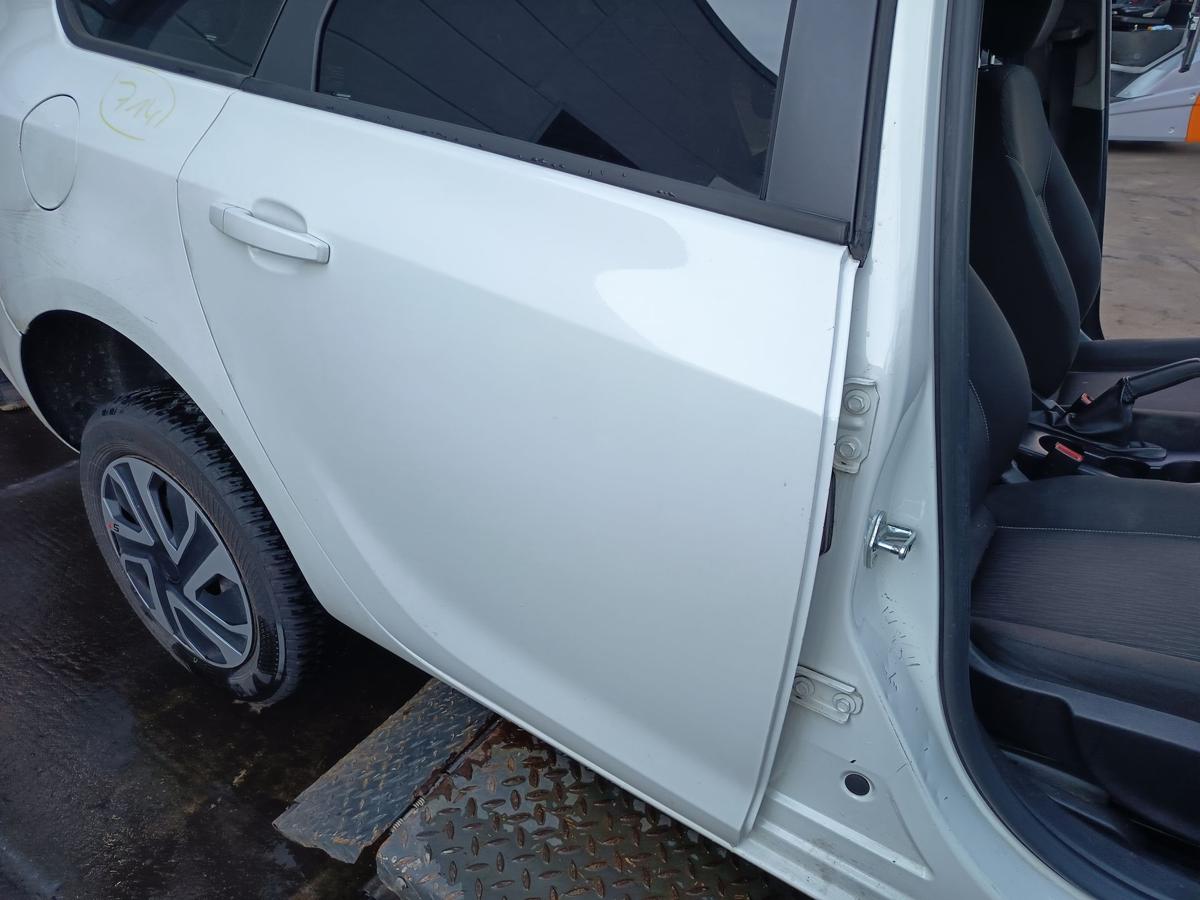 Opel Astra J Sports Tourer original T&uuml;r hinten rechts Fond 40R Schneewei&szlig; Bj2013