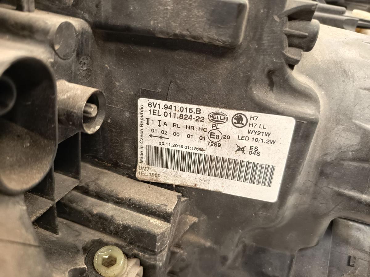 Skoda Fabia III NJ original Hauptscheinwerfer rechts Halogen Frontlicht Bj 2015