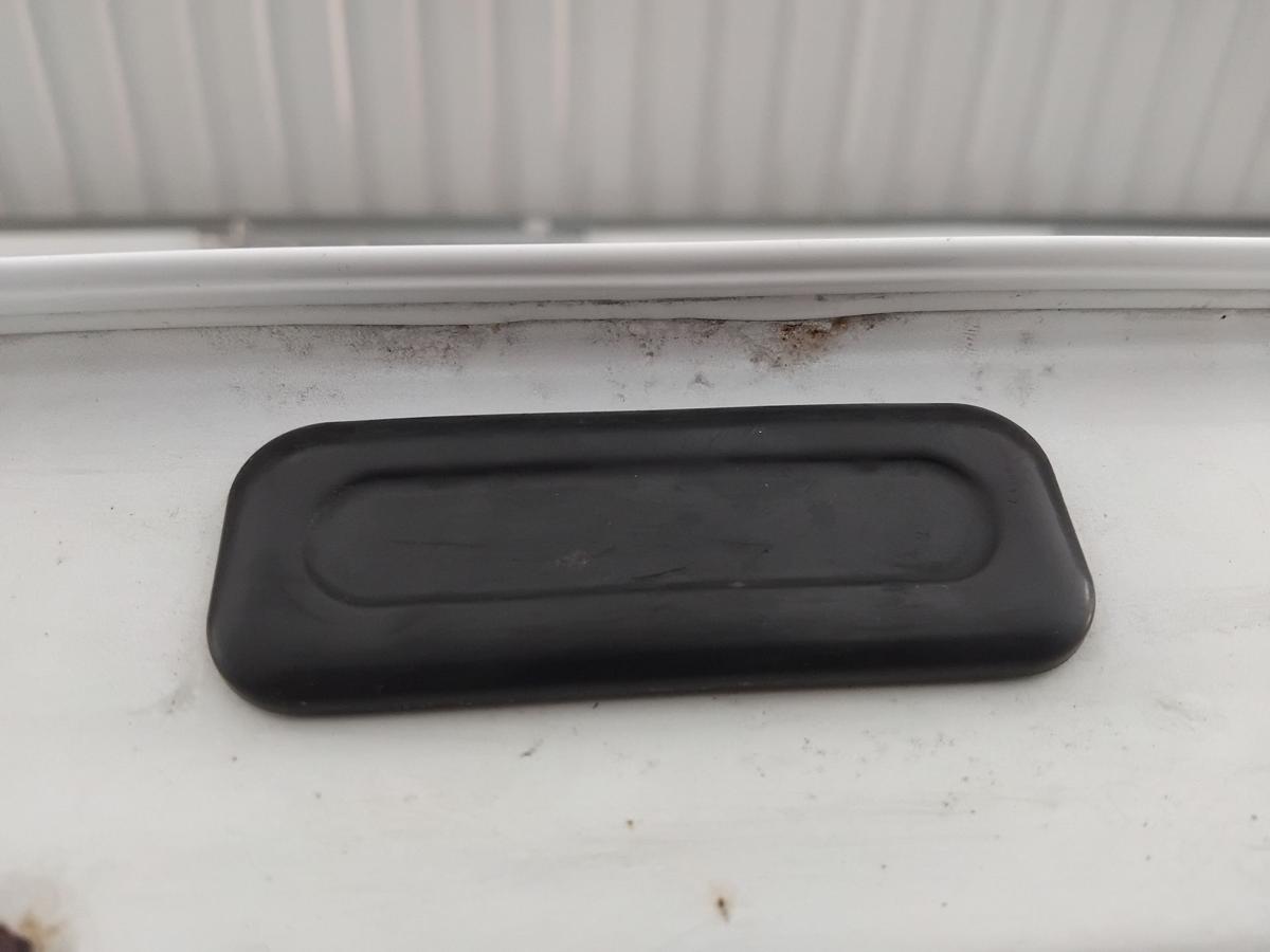 Peugeot 308 I Heckklappe EWP Schneewei&szlig; mit Scheibe BJ2010 3-t&uuml;rig Flie&szlig;heck