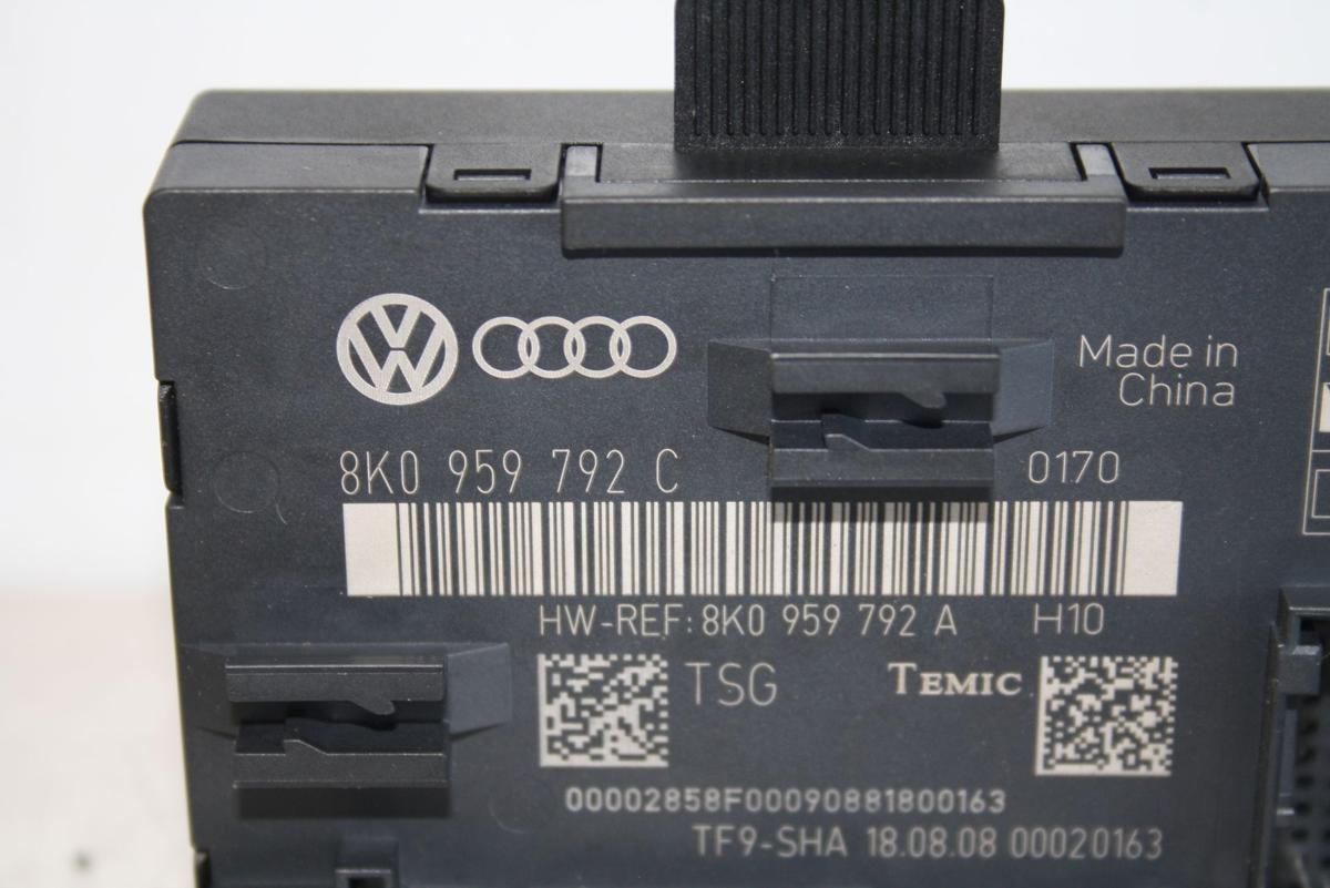 Audi A4 B8 orig Steuergerät Tür vorn links 8K0959793B Bj 2009