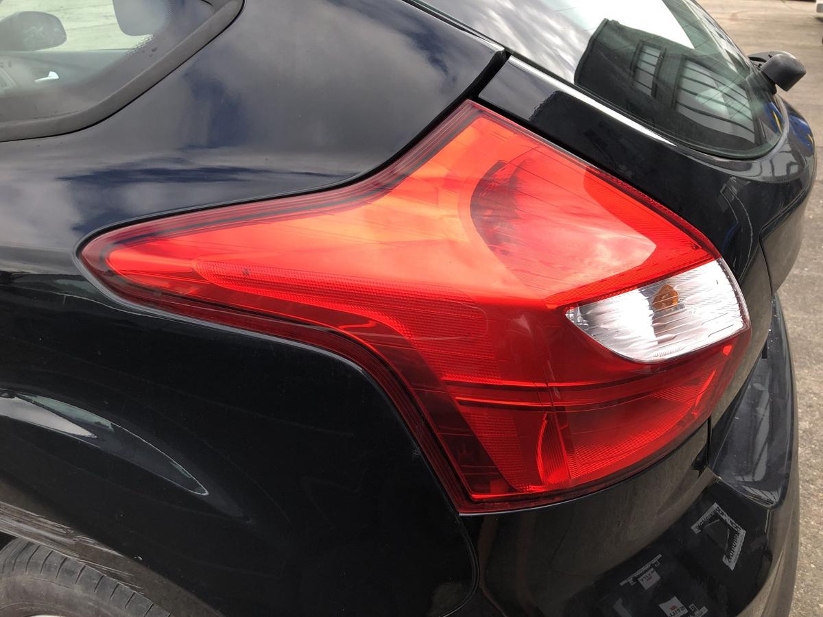 Ford Focus DYB Rückleuchte links Rücklicht Heckleuchte vom 5 türer Schlusslicht